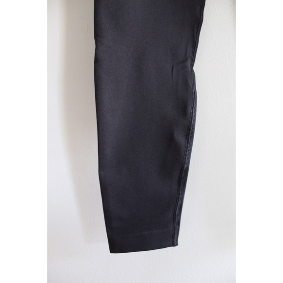 GYM SHARK NIP Black Leggings XS - Picture 3 of 6